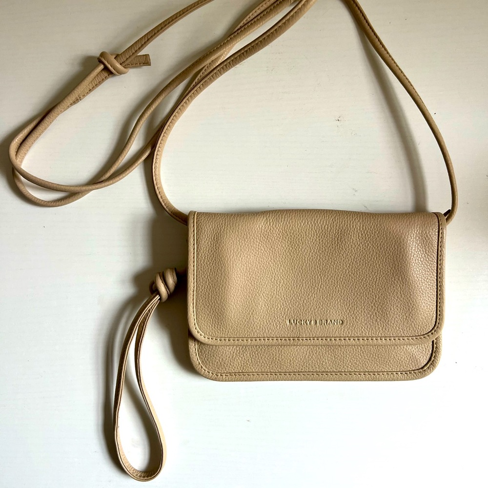 Lucky Brand Crossbody wallet/wristlet